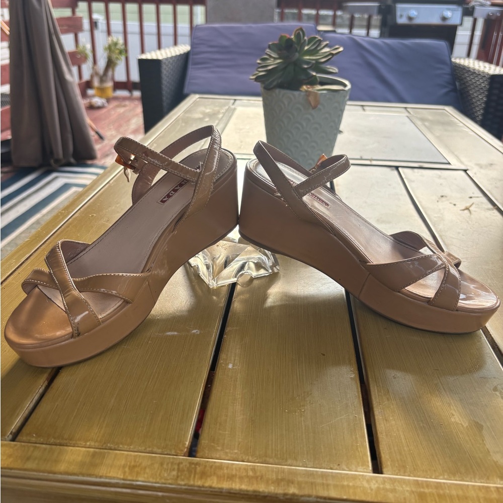 PRADA Tan Sandals, Size: 36 1/2 - Picture 3 of 17